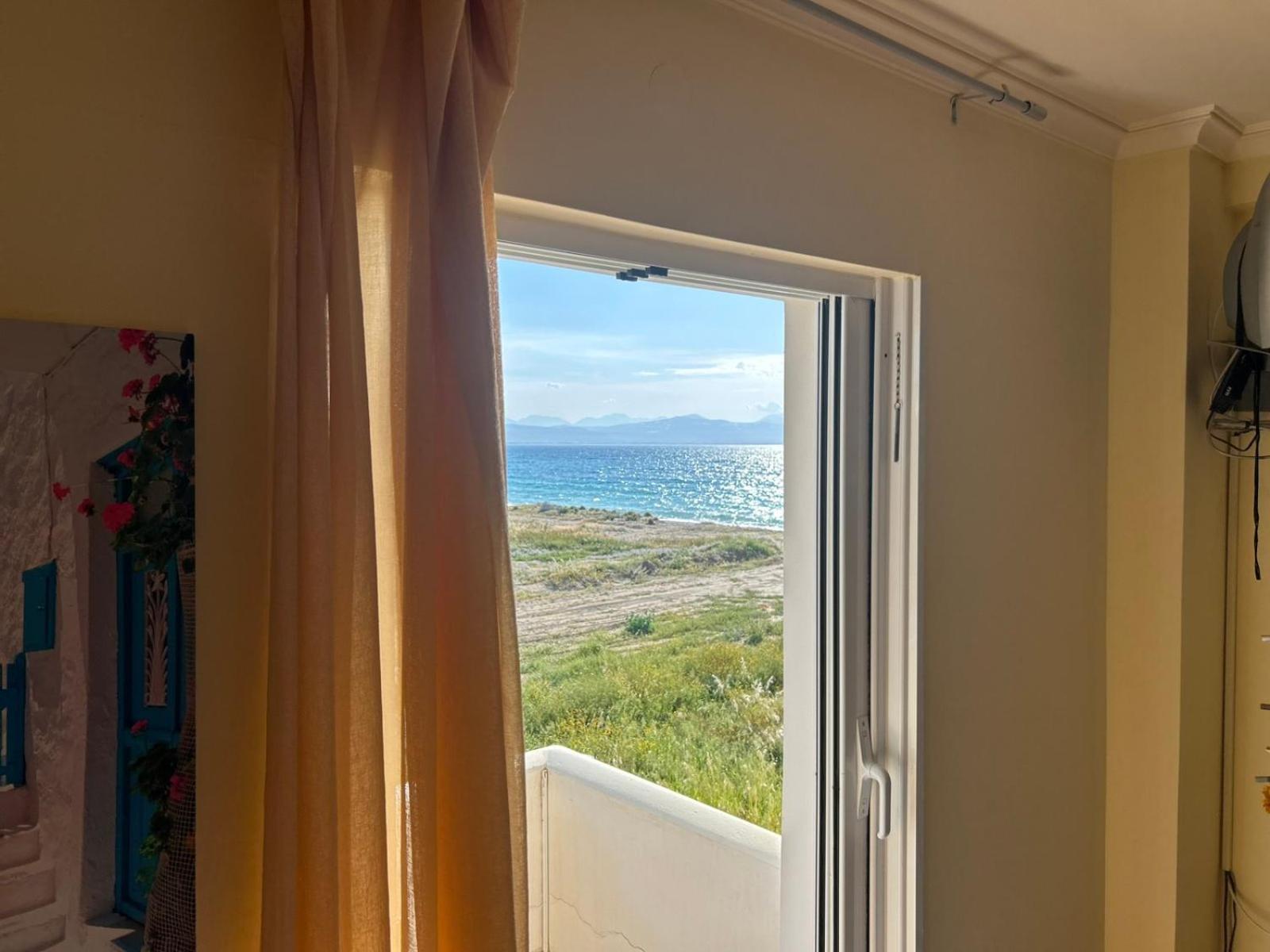 Villa Seabreeze Loutraki  Exterior photo